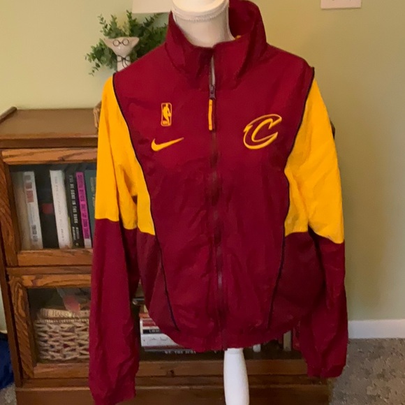 Nike Men’s Size Small Cleveland Cavaliers Zip Up Jacket, Great Condition! - Picture 1 of 11